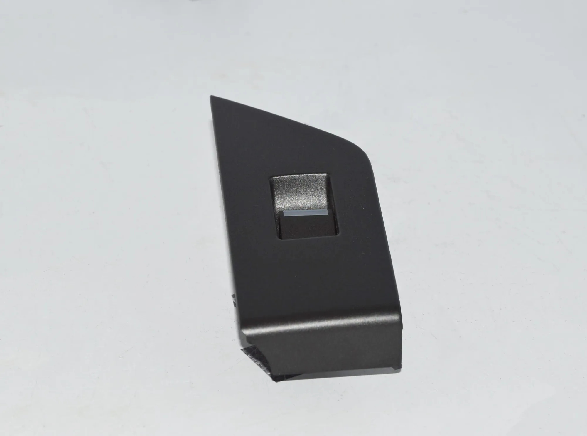 Rear Right Door Window Switch – OEM BJ32-14717-AB · LAND ROVER RANGE ROVER EVOQUE (L538) 2.2 D 4x4 2013