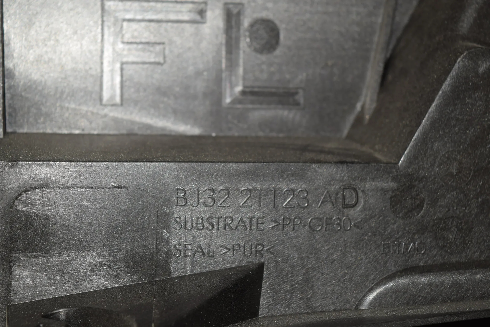 Front Left Door Panel – OEM BJ32-21123-AD · LAND ROVER RANGE ROVER EVOQUE (L538) 2.2 D 4x4 2013 – 2