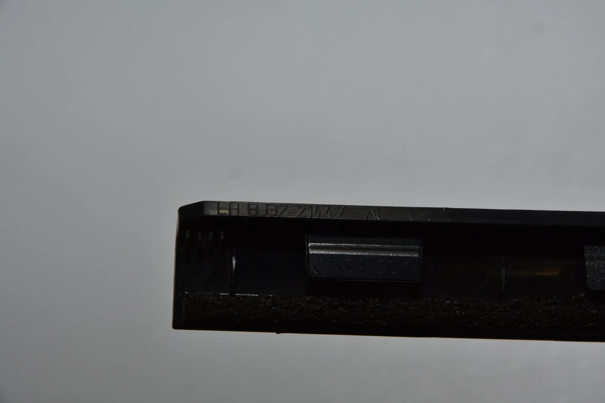 Other Body Parts – OEM BJ32-21447-AC · LAND ROVER RANGE ROVER EVOQUE (L538) 2.2 D 4x4 2013 – 3