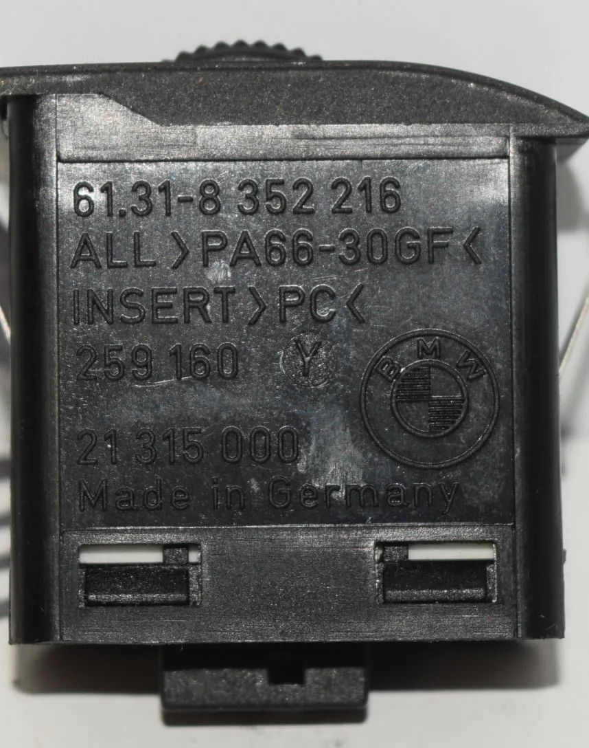 Other Control Units – OEM 8352216 · BMW 7 (E38) 2001 – 2