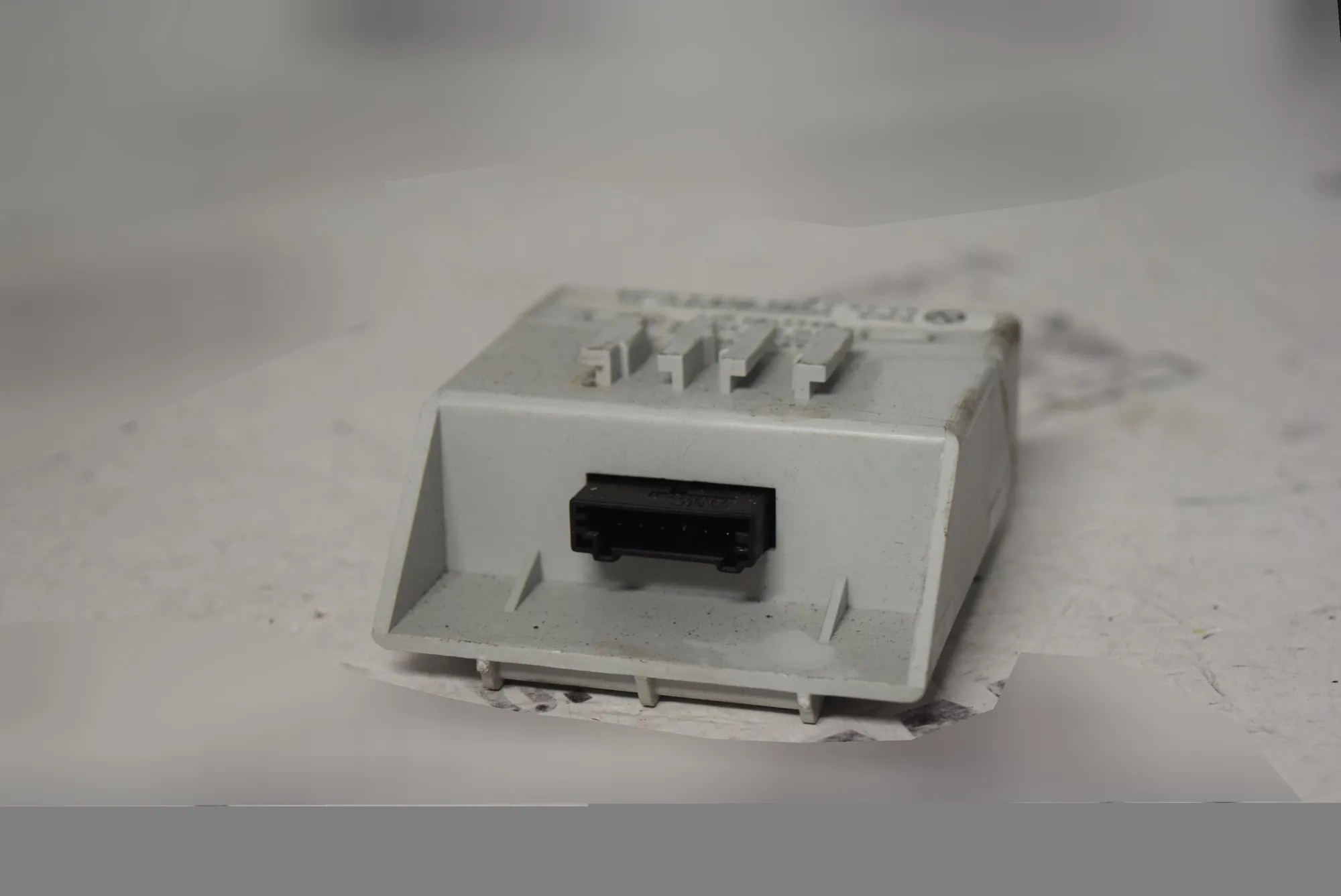 Other Control Units – OEM 8386932 · BMW 7 (E38) 2001