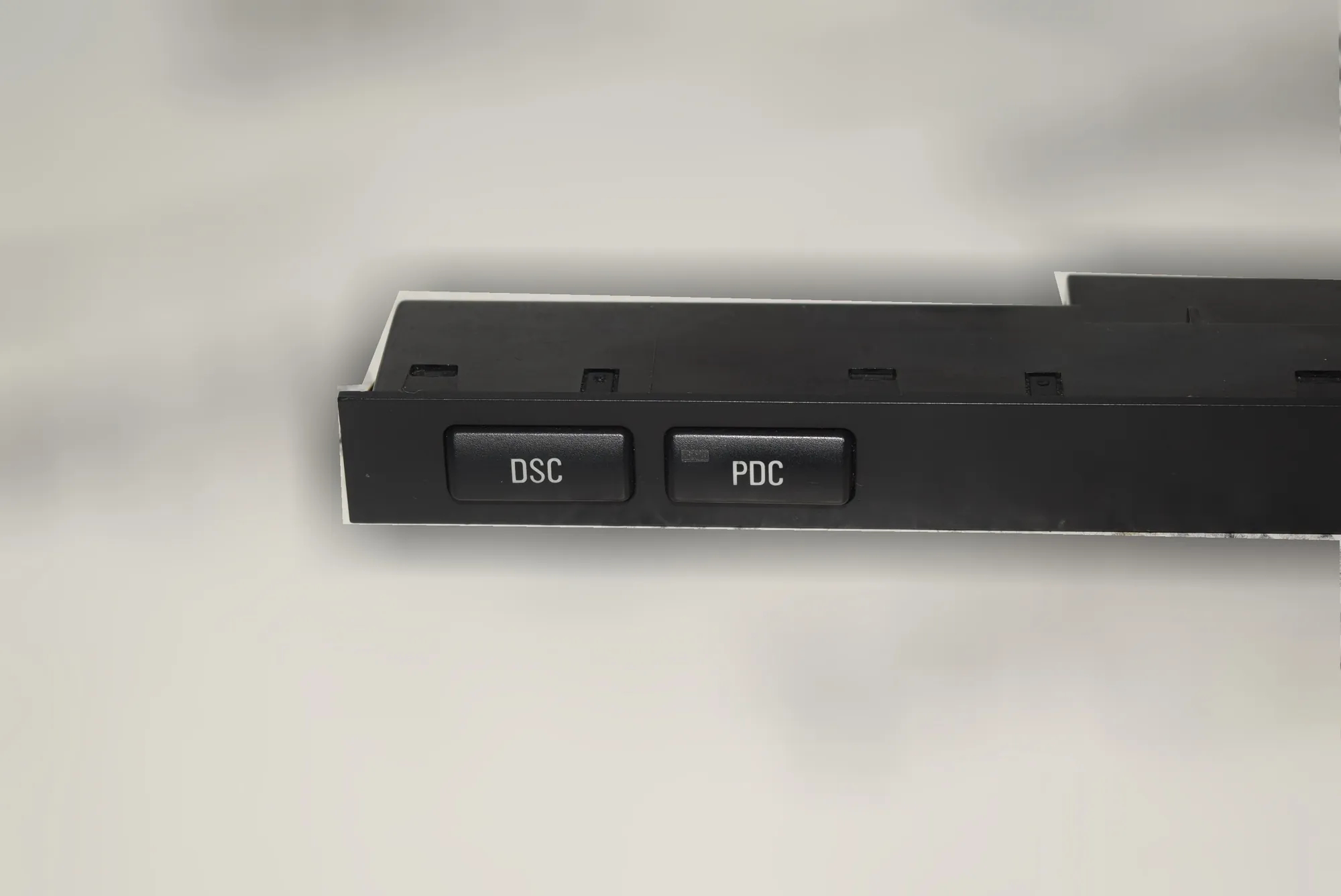 Button Switch Panel – OEM 8373769 · BMW 7 (E38) 2001 – 2