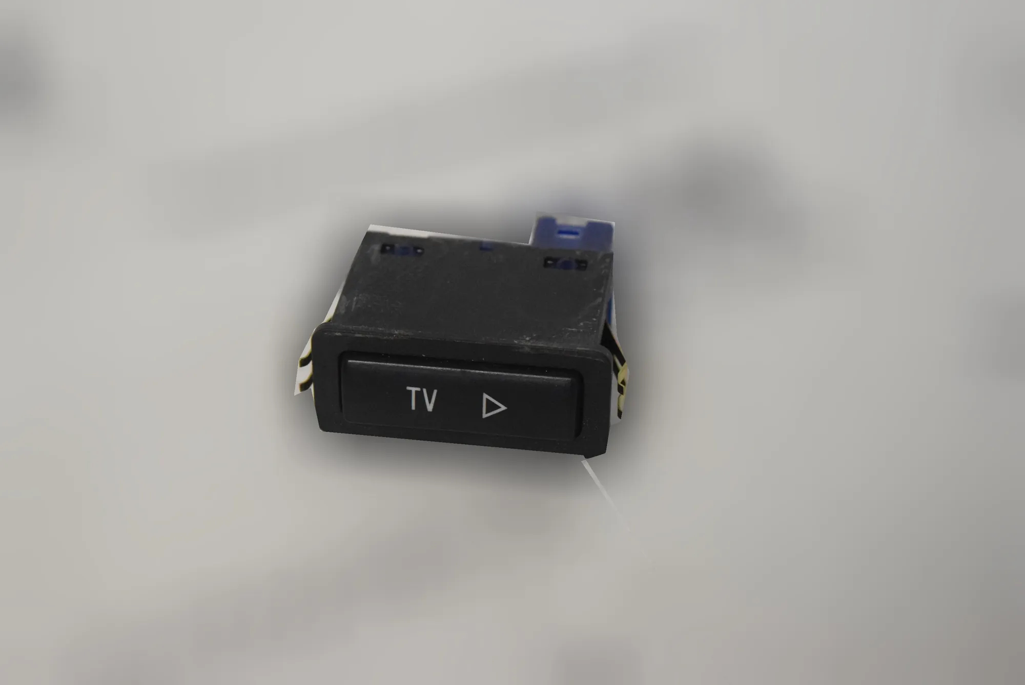 Other Control Units – OEM 8368345 · BMW 7 (E38) 2001