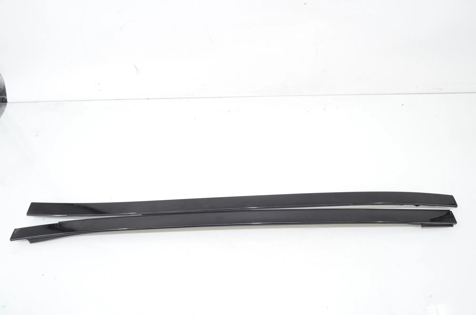 Front Windshield Trim – OEM 7362463 · BMW 5 Touring (F11) 530 d xDrive 2011