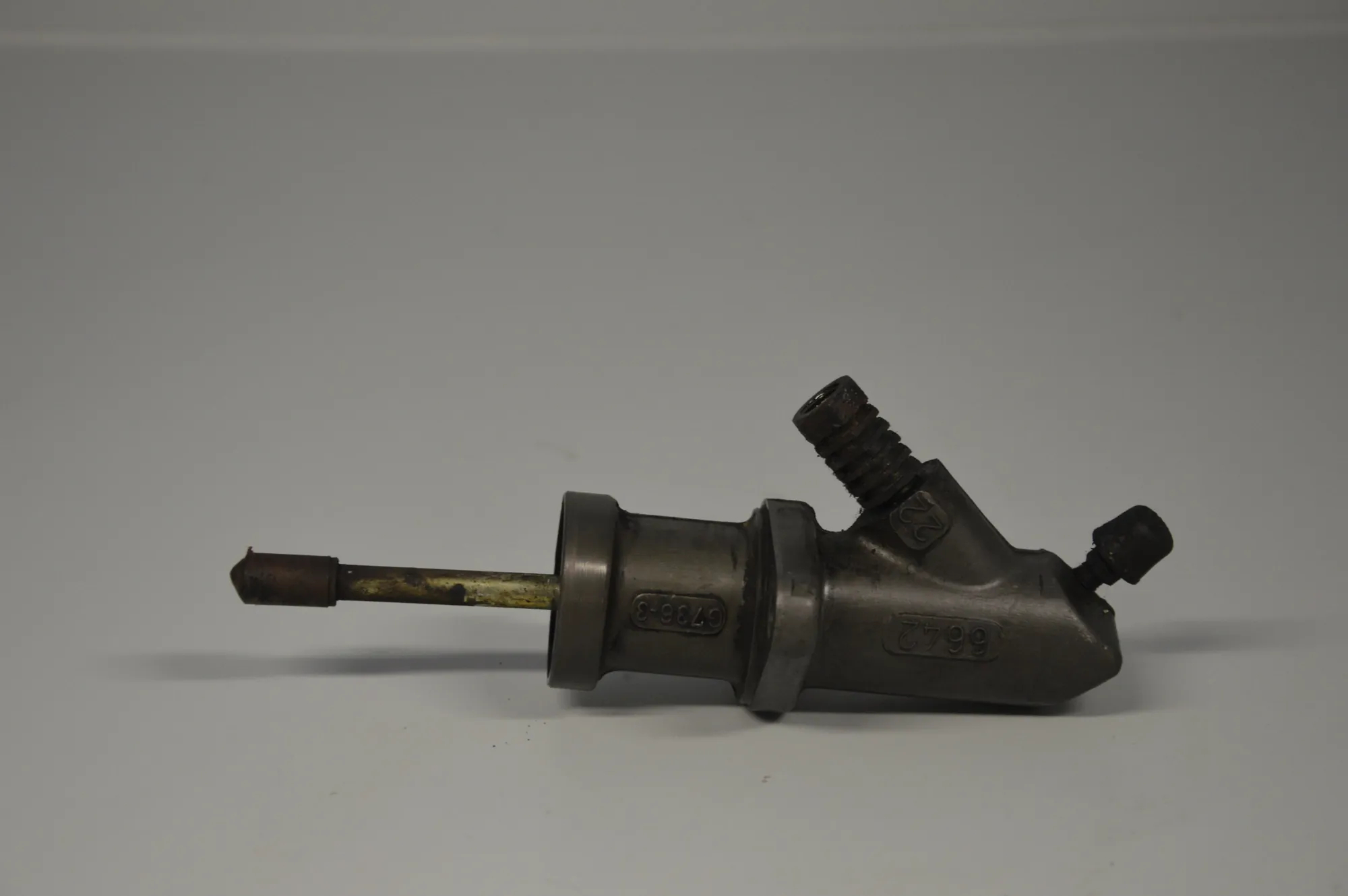Brake Cylinder – OEM NA · BMW 5 Touring (E39) 525 d 2001