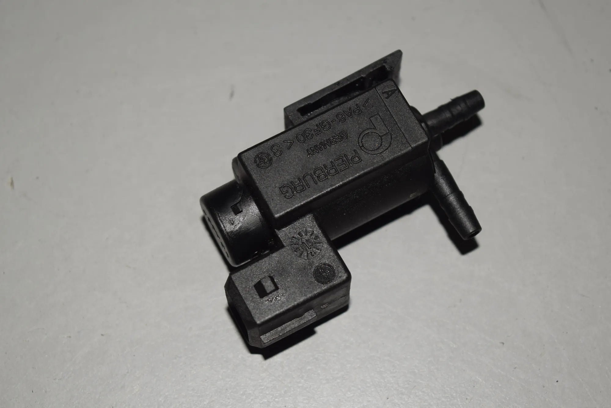 Solenoid Valve – OEM 1742712 · BMW 5 Touring (E39) 525 d 2003 – 2