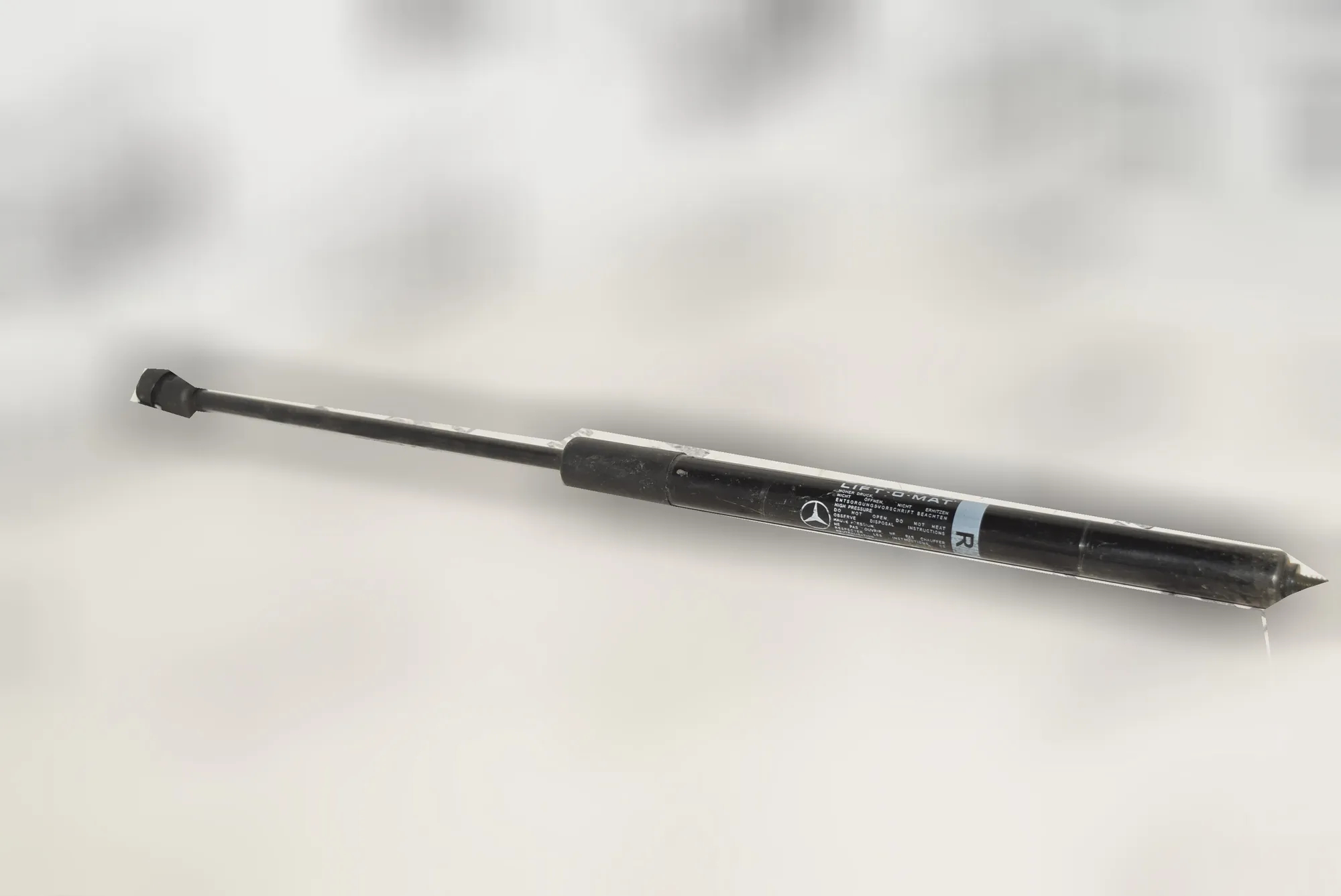 Front Right Bonnet Strut – OEM A2059800164 · MERCEDES-BENZ C T-Model (S205) (2014 - -) C 220 BlueTEC / d (205.204) 2015 – 2