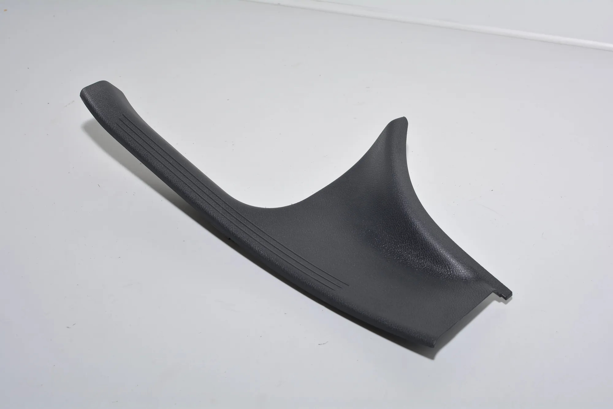 Other Interior Parts – OEM A2056860136 · MERCEDES-BENZ C T-Model (S205) (2014 - -) C 220 BlueTEC / d (205.204) 2015 – 2