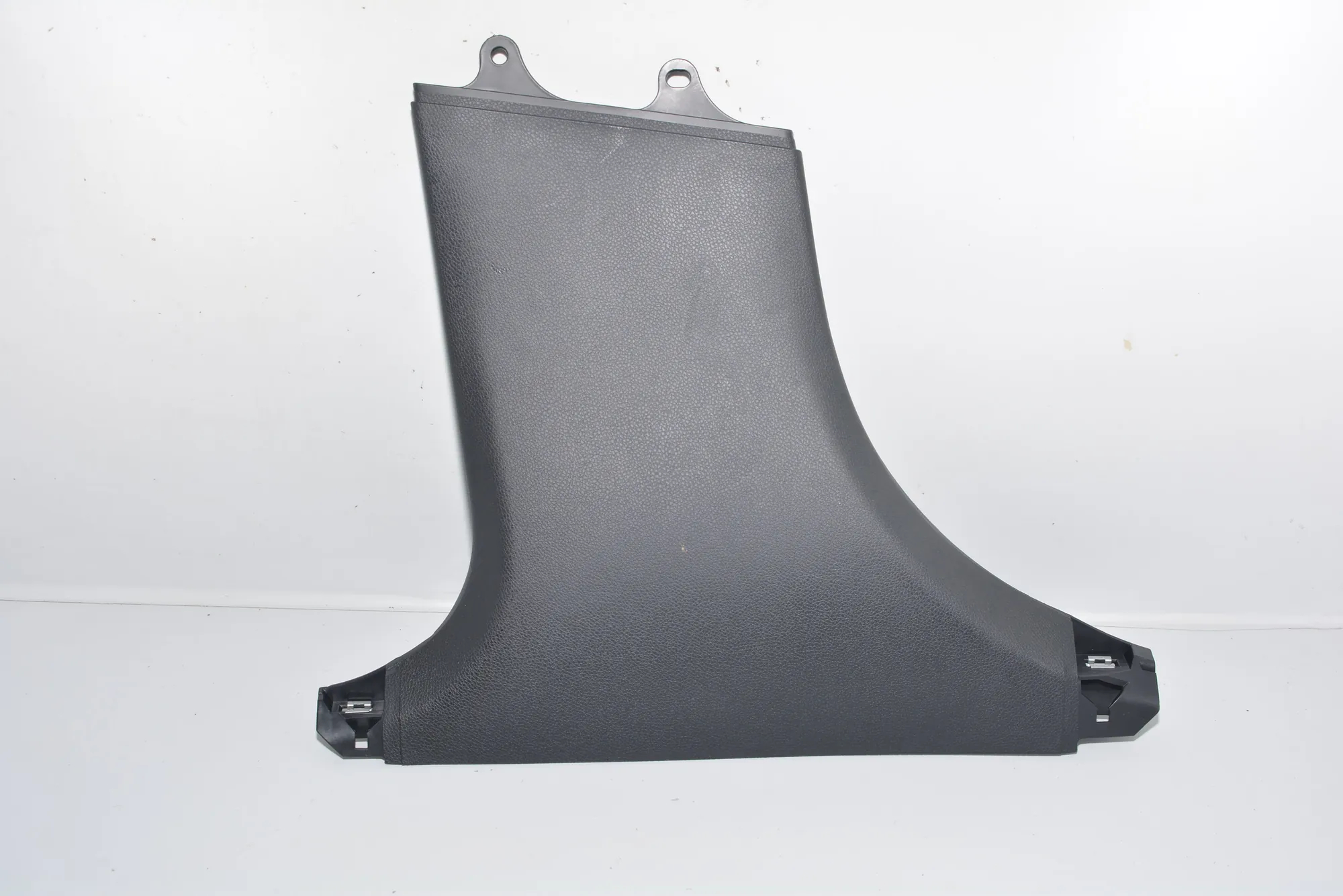 Left Side B Pillar Trim – OEM A2056900025 · MERCEDES-BENZ C T-Model (S205) (2014 - -) C 220 BlueTEC / d (205.204) 2015