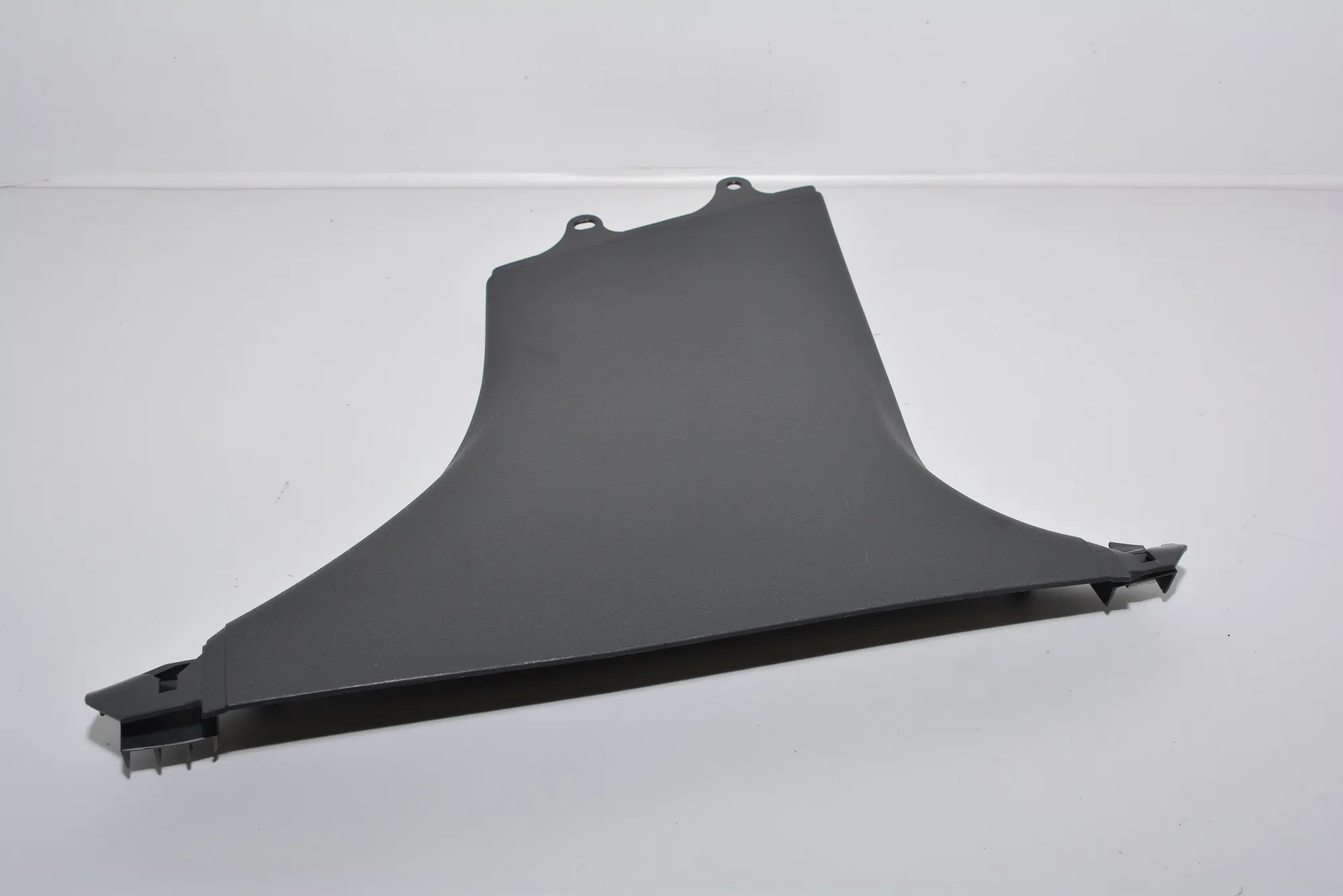 Right Side B Pillar Trim – OEM A2056900425 · MERCEDES-BENZ C T-Model (S205) (2014 - -) C 220 BlueTEC / d (205.204) 2015