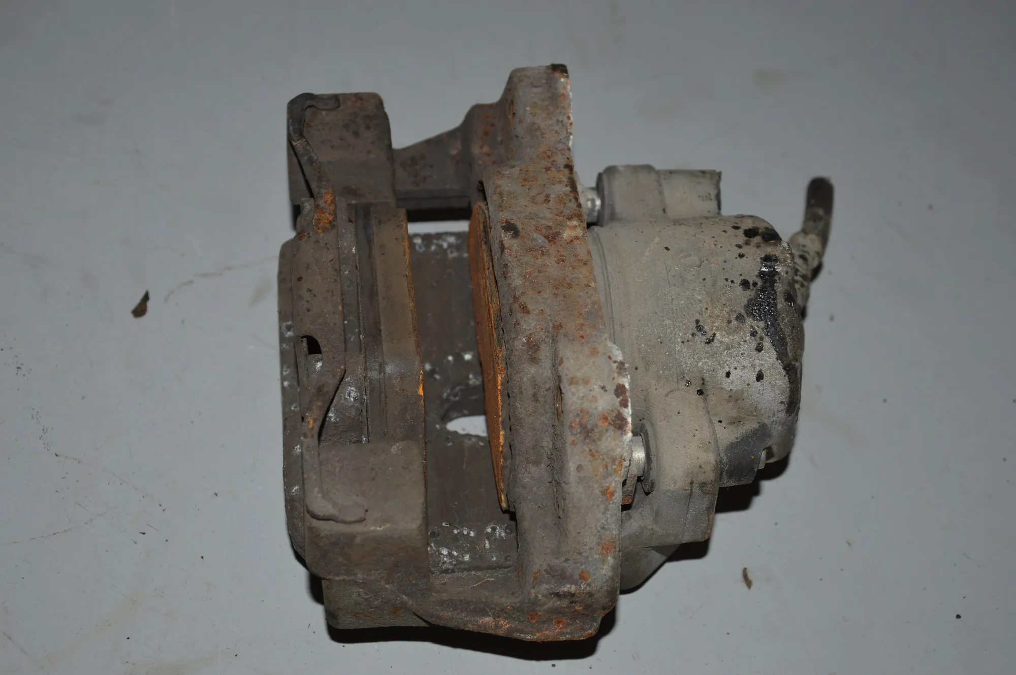 Front Right Brake Caliper · BMW 5 (E39) 530 d 1998 – 2