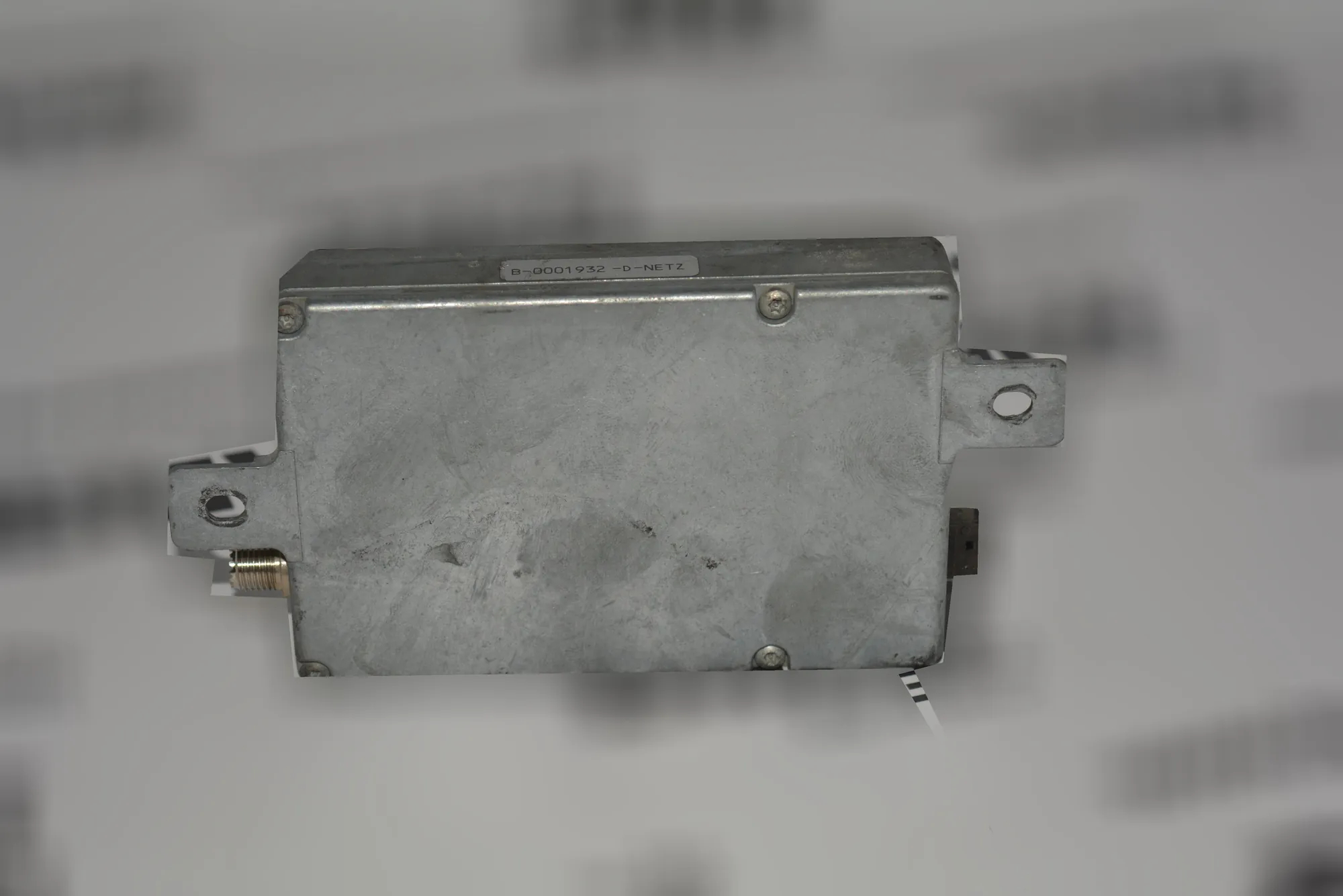 Antenna Amplifier – OEM 8386576 · BMW 5 (E39) 530 d 1998 – 4