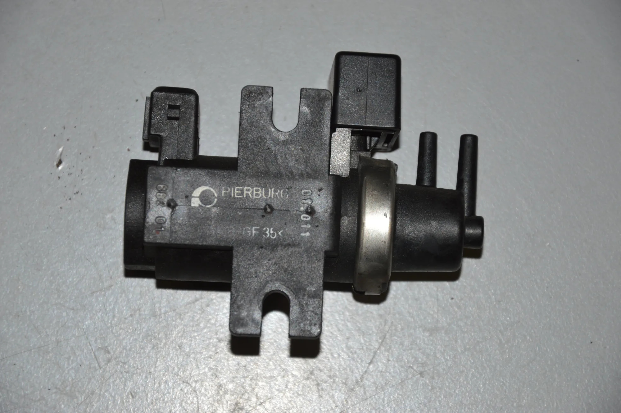 Solenoid Valve – OEM 2247906 · BMW 5 Touring (E39) 525 d 2001 – 2