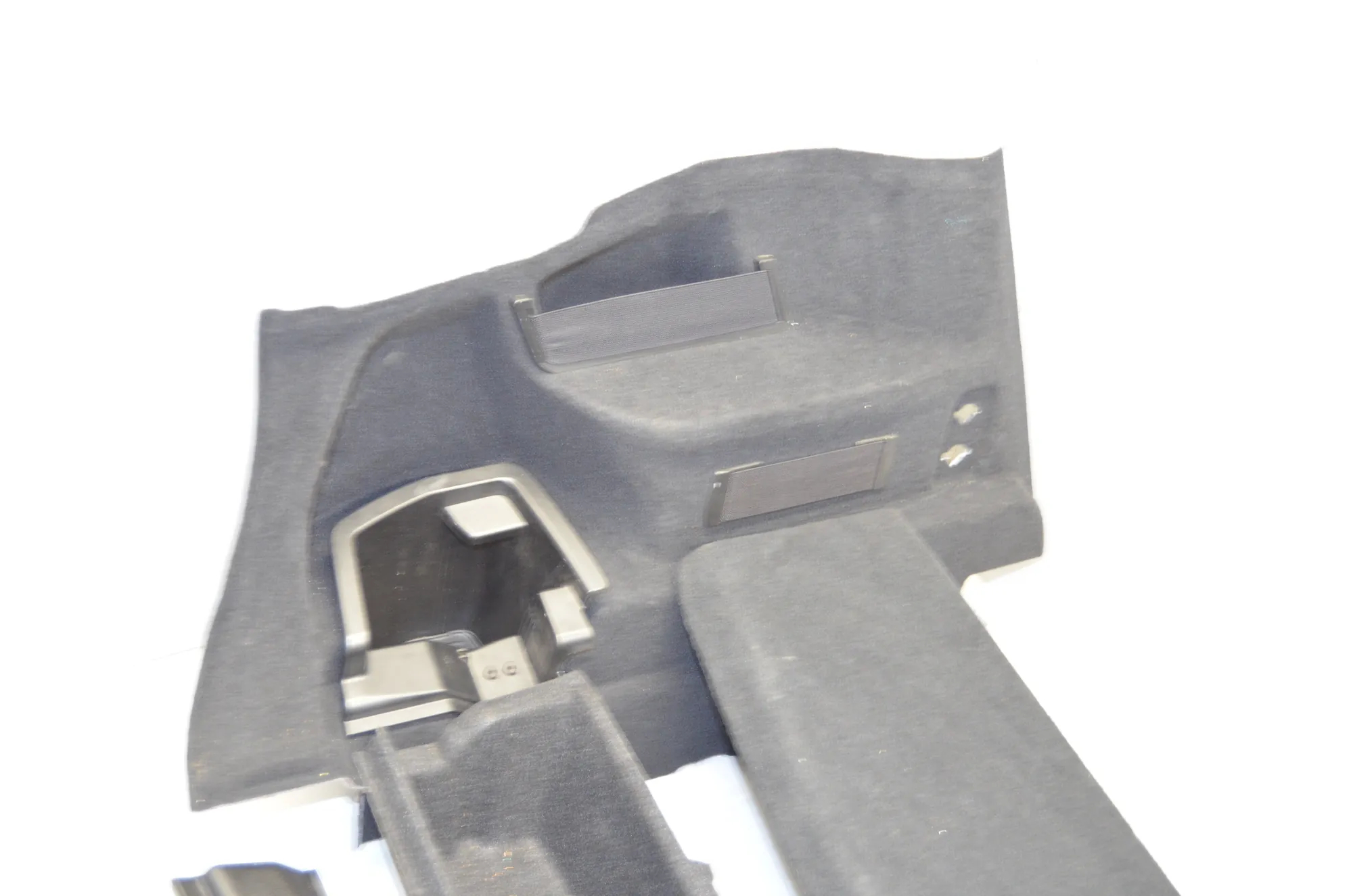 Trunk Trim Kit – OEM 7327010 · BMW 2 Gran Tourer (F46) 216 i 2018 – 3