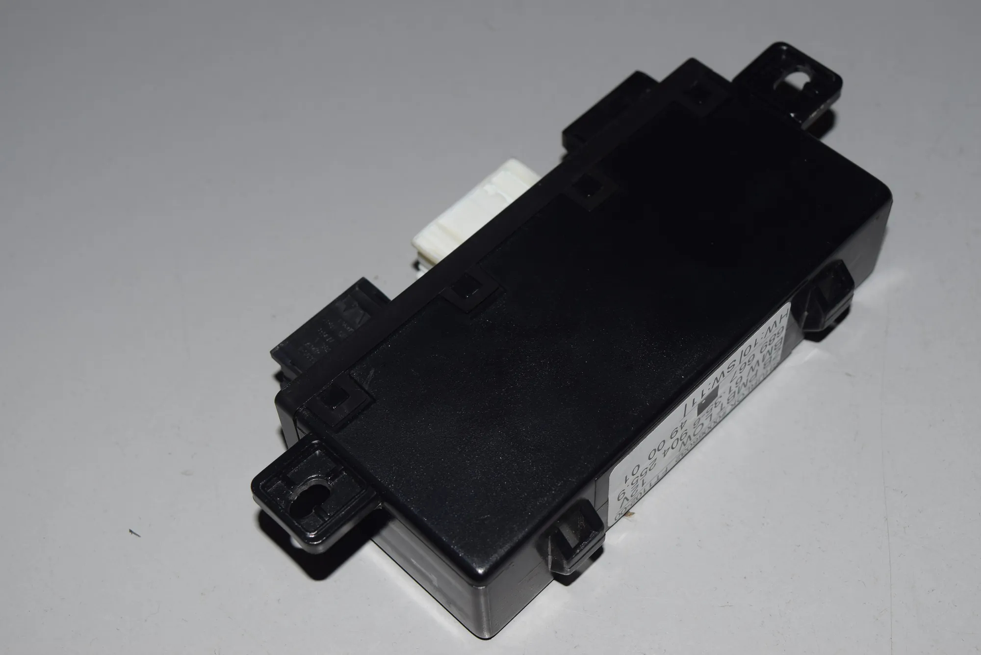 Front Left Door Control Unit – OEM 6904255 · BMW 5 Touring (E39) 525 d 2001 – 3
