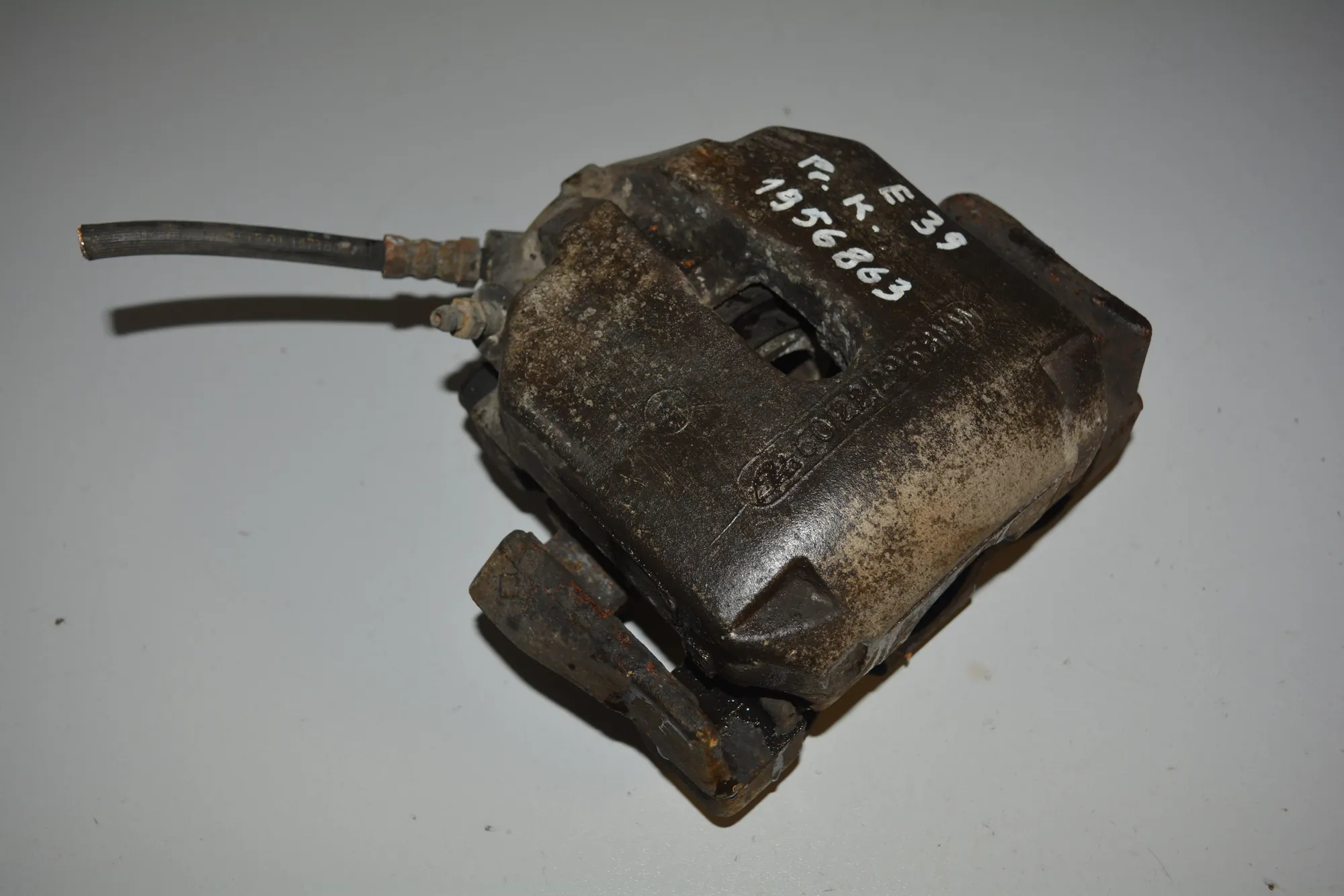 Front Left Brake Caliper · BMW 5 (E39) 530 d 1999