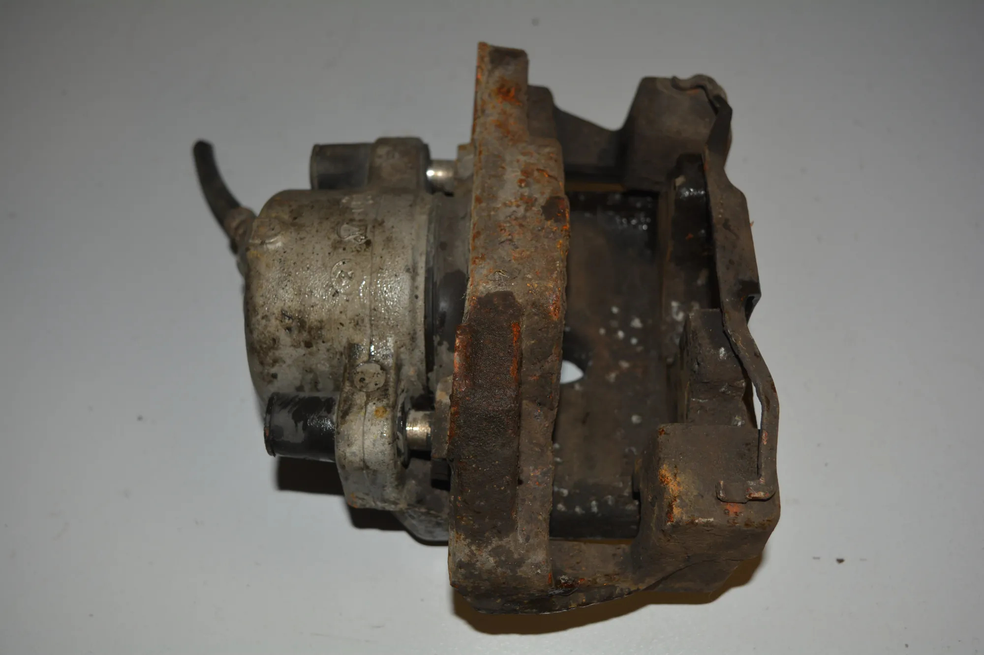 Front Left Brake Caliper · BMW 5 (E39) 530 d 1999 – 3