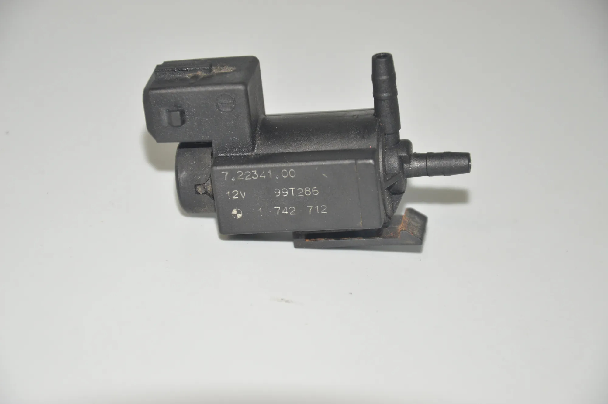 Solenoid Valve – OEM 1742712 · BMW 5 Touring (E39) 530 d 1999 – 2