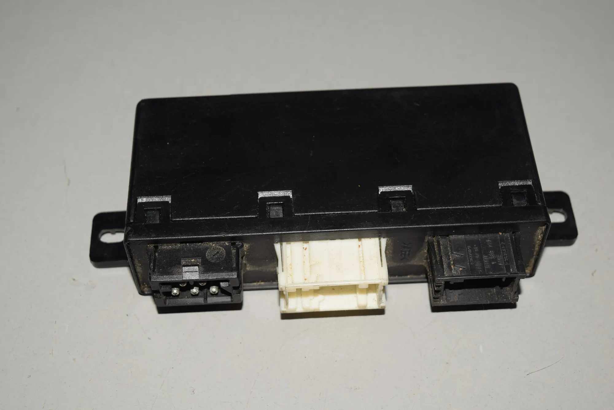 Front Left Door Control Unit – OEM 6904254 · BMW 5 (E39) BMW 5 (E39) 2000 – 2