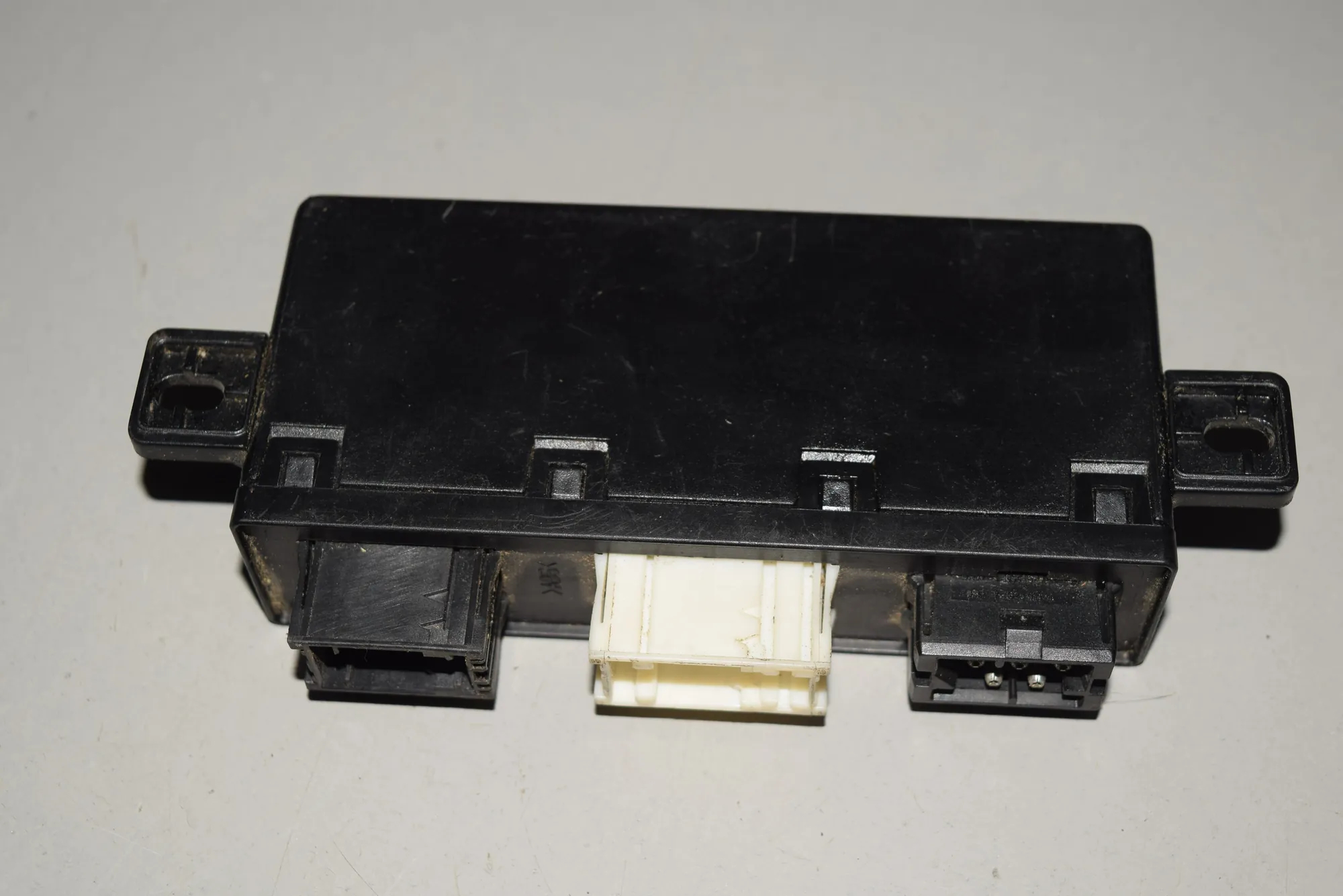 Front Left Door Control Unit – OEM 6904254 · BMW 5 (E39) BMW 5 (E39) 2000 – 3
