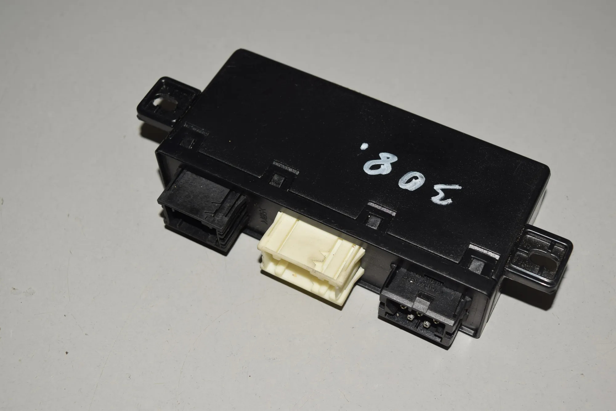 Front Left Door Control Unit – OEM 8378772 · BMW 5 (E39) BMW 5 (E39) 520 i 2000 – 2