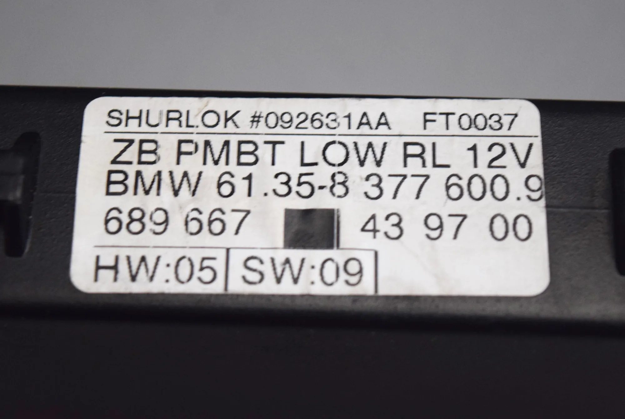 Front Left Door Control Unit – OEM 8377600 · BMW 5 (E39) BMW 5 (E39) 2000 – 3