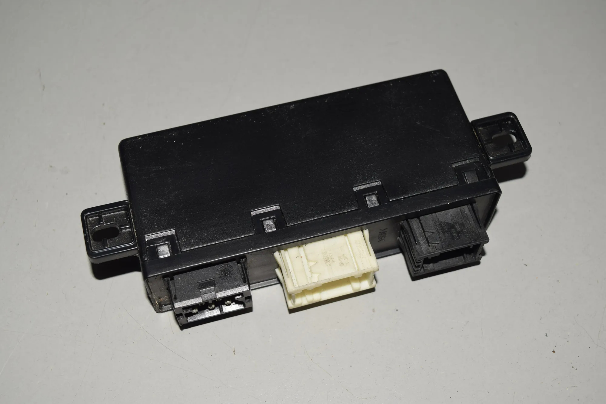 Front Left Door Control Unit – OEM 8378773 · BMW 5 (E39) BMW 5 (E39) 2000 – 3