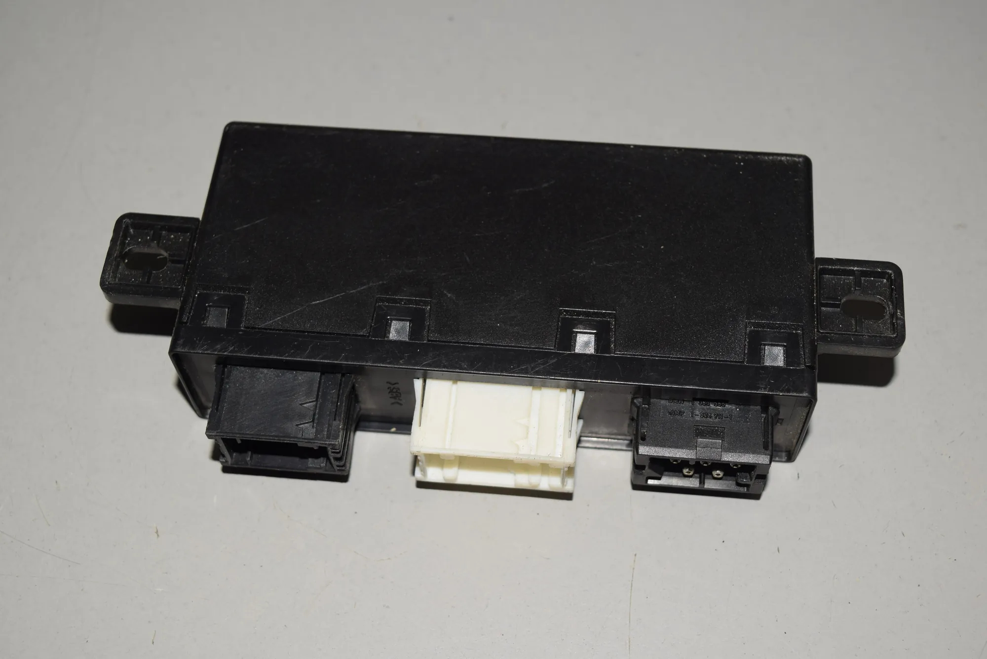Front Left Door Control Unit – OEM 6904248 · BMW 5 (E39) BMW 5 (E39) 2000 – 3