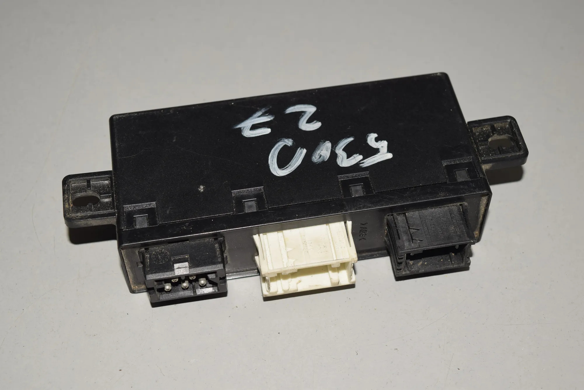 Front Left Door Control Unit – OEM 8378767 · BMW 5 (E39) BMW 5 (E39) 2000 – 3