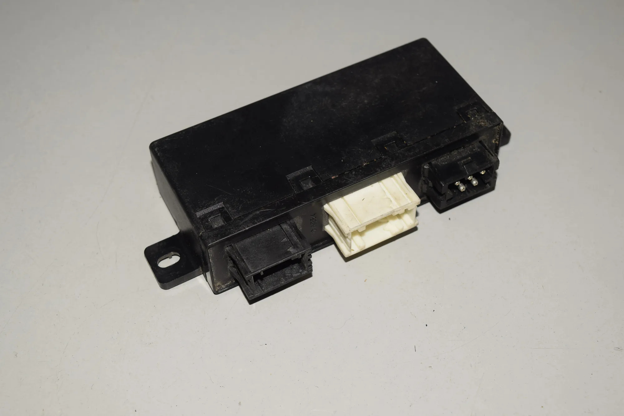 Front Left Door Control Unit – OEM 8378769 · BMW 5 (E39) BMW 5 (E39) 2000 – 2