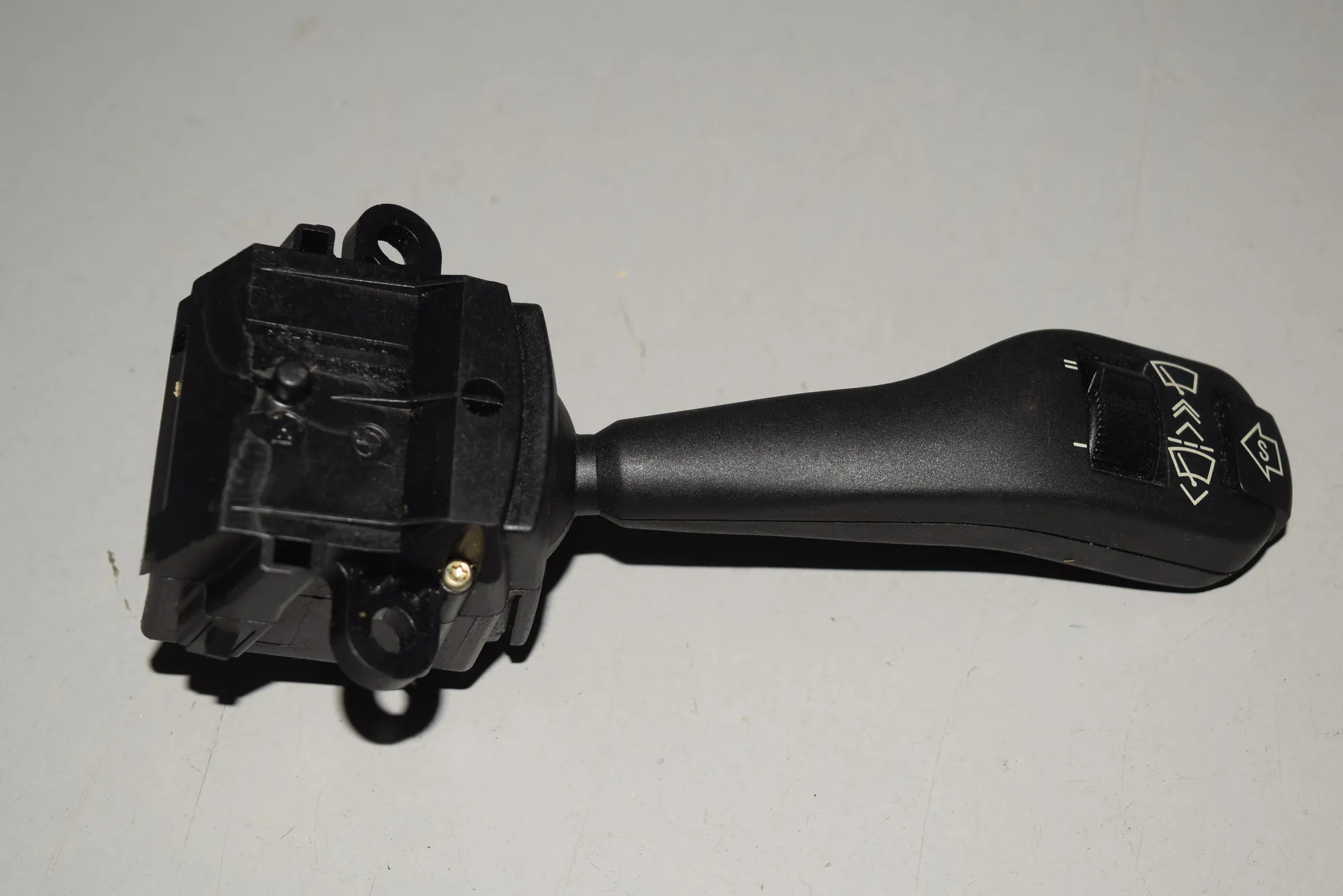 Indicator Wiper Stalk Switch – OEM 8375407 · BMW 5 (E39) BMW 5 (E39) 2000