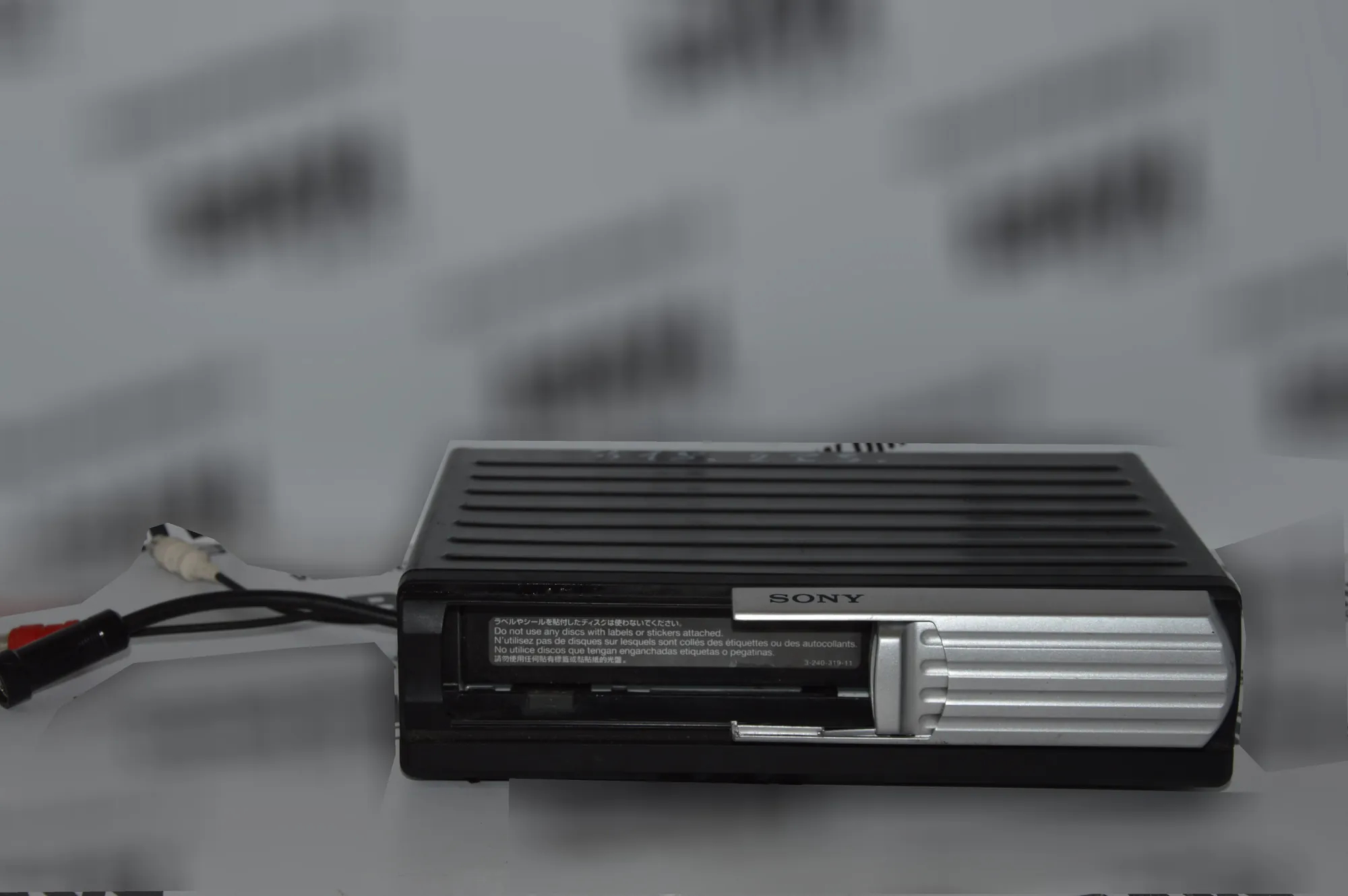CD Changer · BMW 3 (E46) BMW 3 (E46) 318 i 2002 – 3