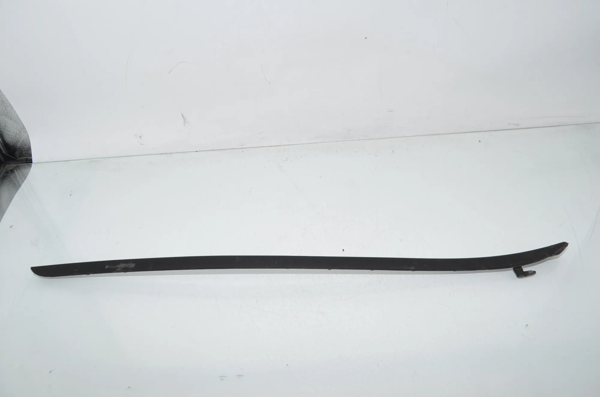 Front Windshield Trim – OEM 7331508 · BMW 2 Gran Tourer (F46) 216 i 2018