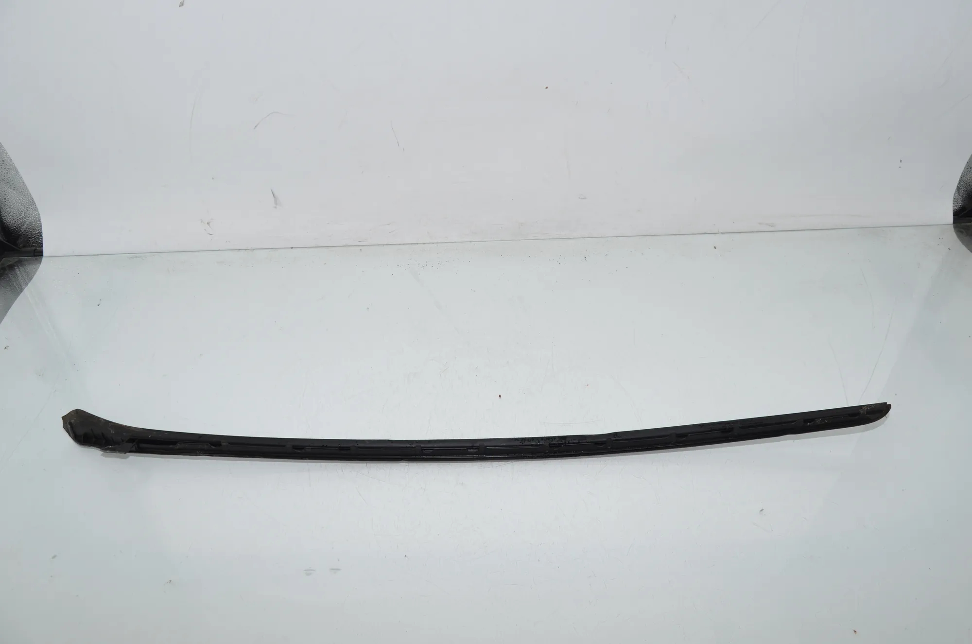 Front Windshield Trim – OEM 7331508 · BMW 2 Gran Tourer (F46) 216 i 2018 – 3