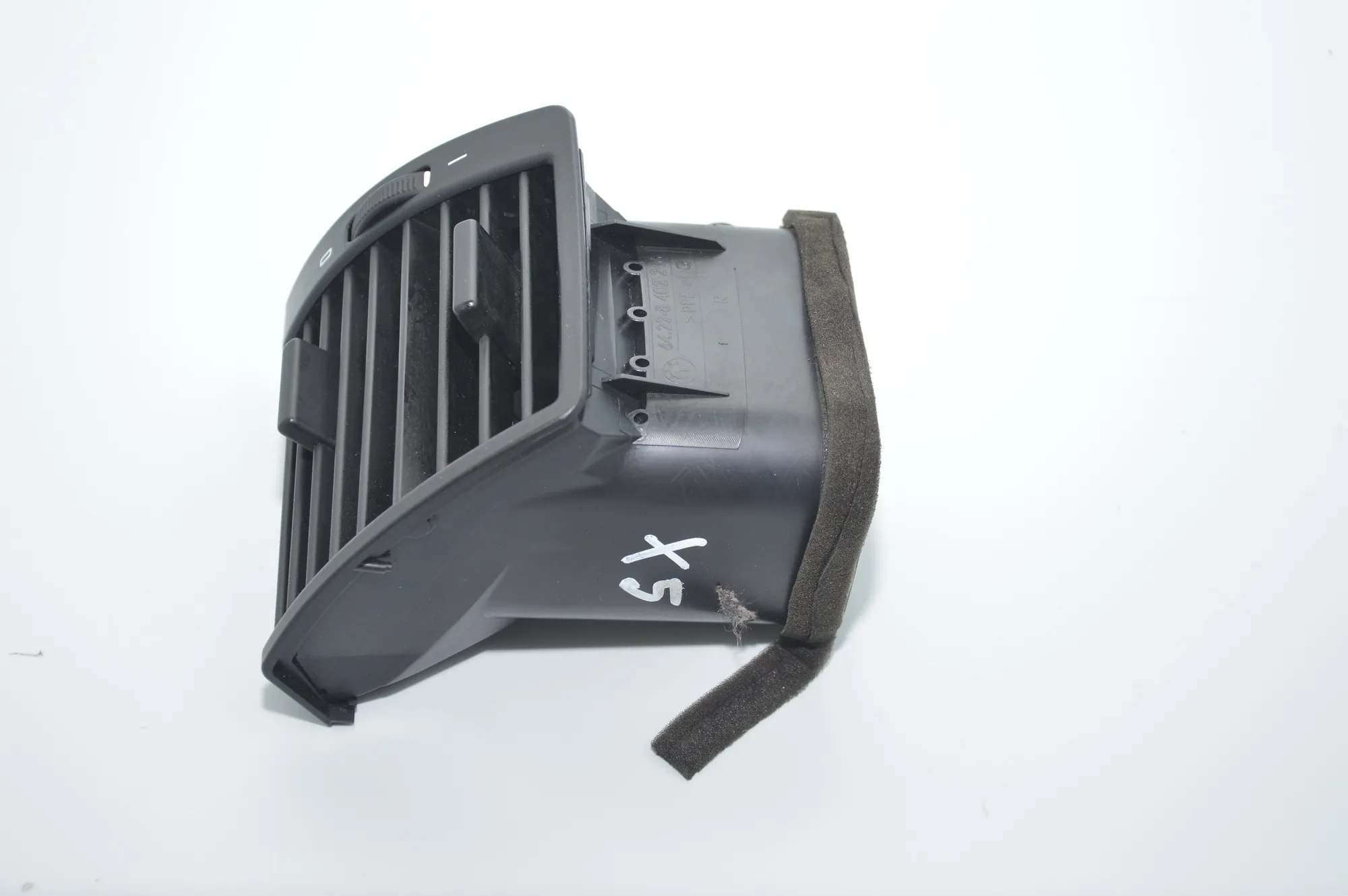 Dashboard Air Vents – OEM 8402216 · BMW X5 (E53) BMW X5 (E53) 2000 – 4