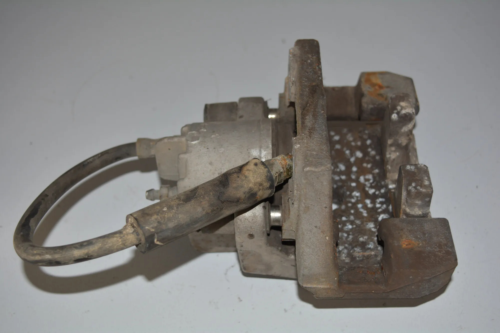 Rear Right Brake Caliper · BMW 5 (E60) BMW 5 (E60) 530 d 2005 – 3