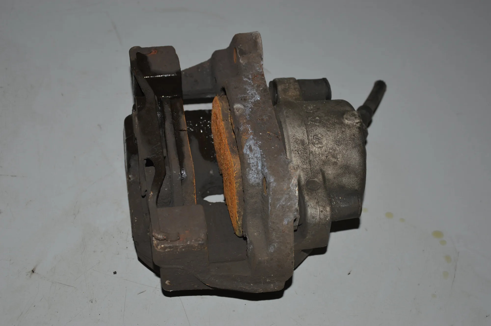 Front Right Brake Caliper · BMW 5 Touring (E39) 530 d 1998 – 3