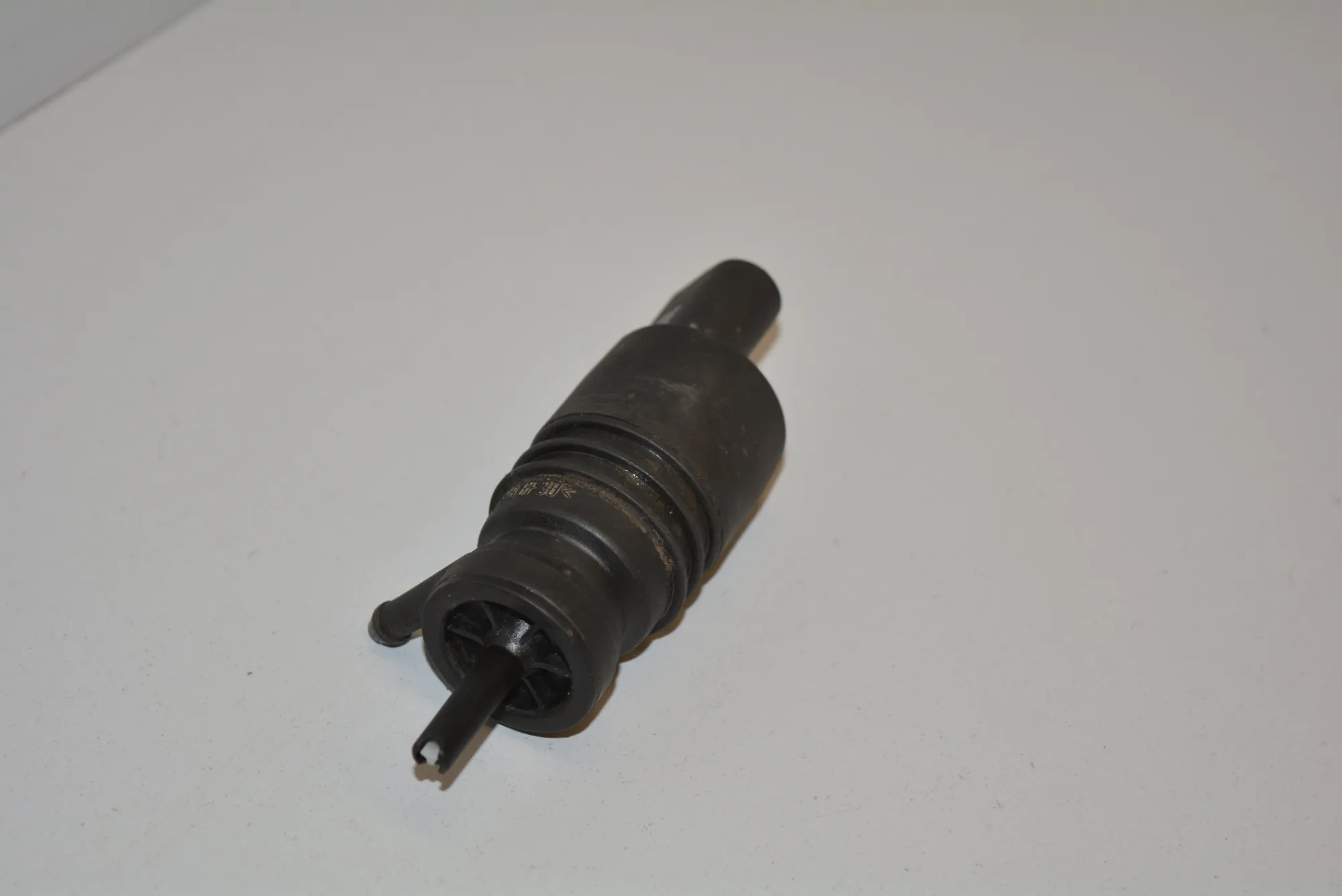 Washer Tank Motor · BMW 5 (E39) 530 d 1999