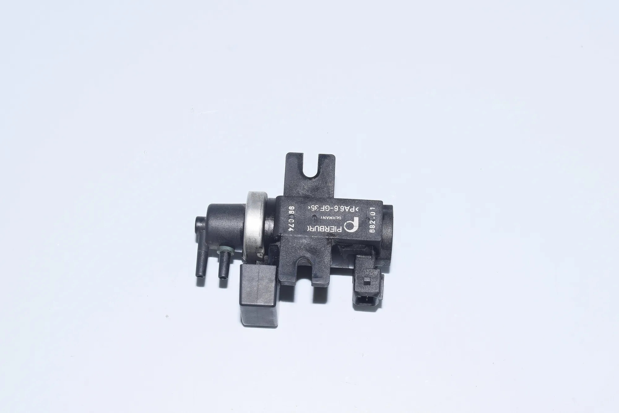 Solenoid Valve – OEM 2247906 · BMW 5 (E39) 530 d 1999 – 4