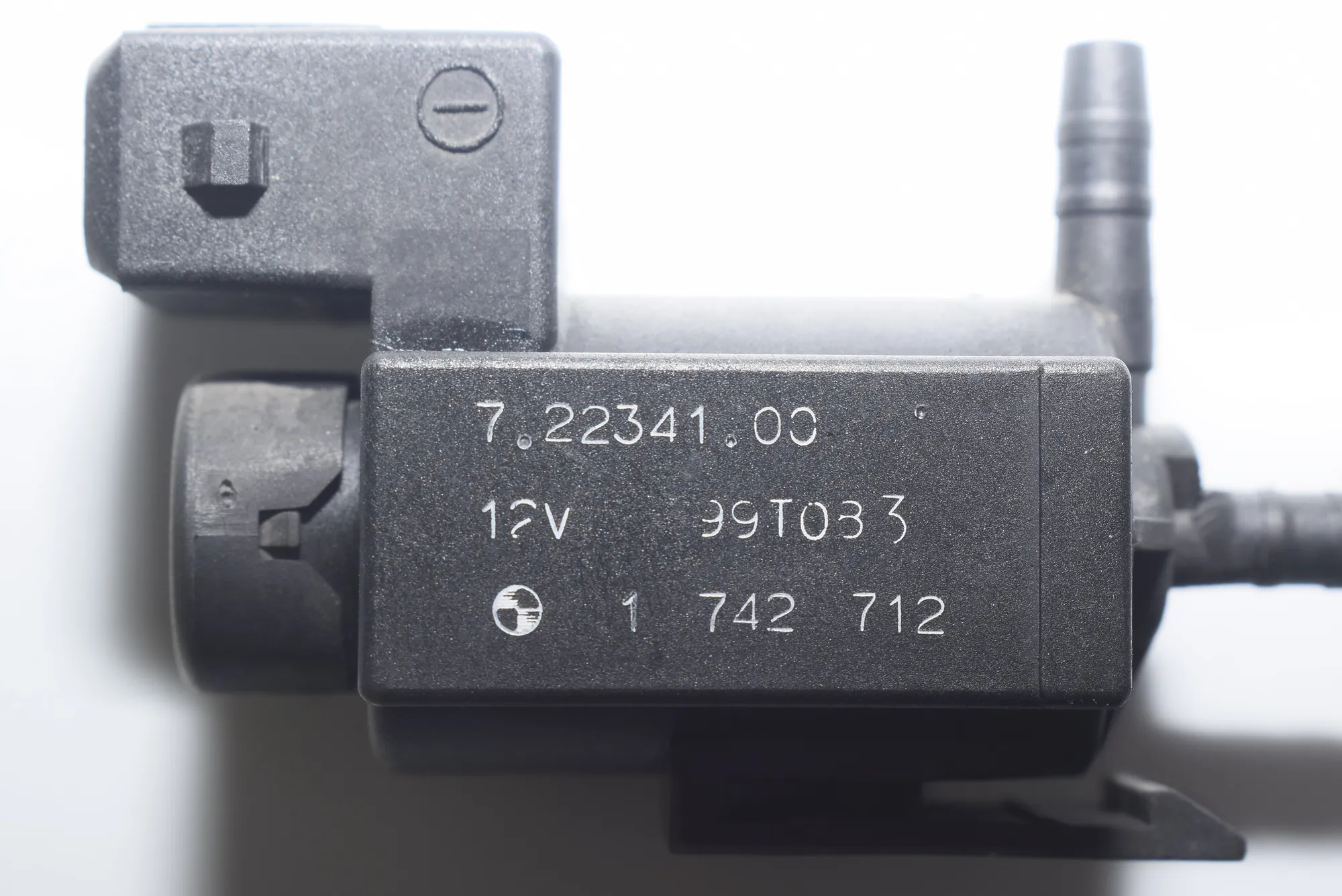 Solenoid Valve – OEM 1742712 · BMW 5 (E39) 530 d 1999 – 6