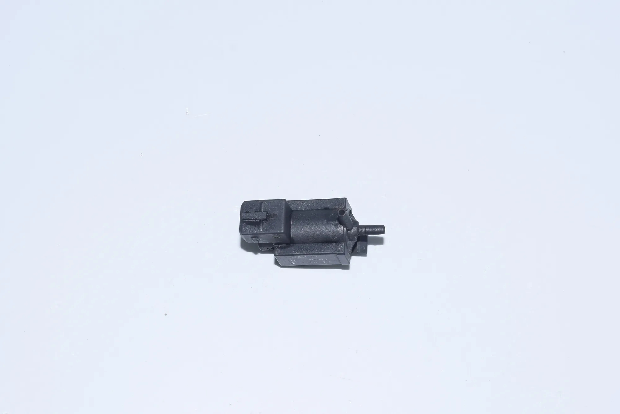 Solenoid Valve – OEM 1742712 · BMW 5 (E39) 530 d 1999 – 2