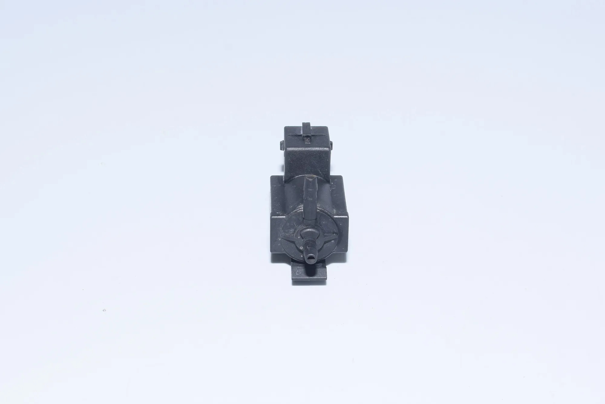 Solenoid Valve – OEM 1742712 · BMW 5 (E39) 530 d 1999 – 3