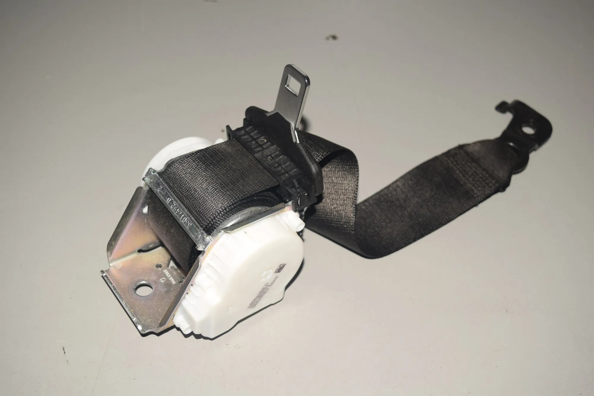 Rear Left Seatbelt – OEM 7285867 · BMW X6 (E71, E72) BMW X6 (E71, E72) 2009 – 3