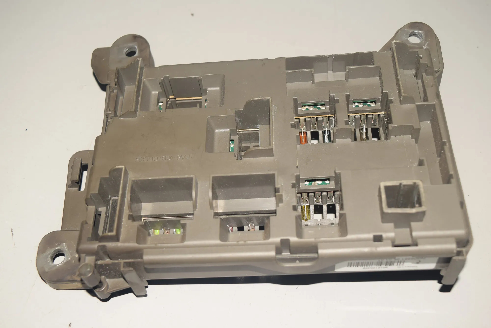 Fuse Box – OEM 6931687 · BMW X6 (E71, E72) BMW X6 (E71, E72) 2009 – 3