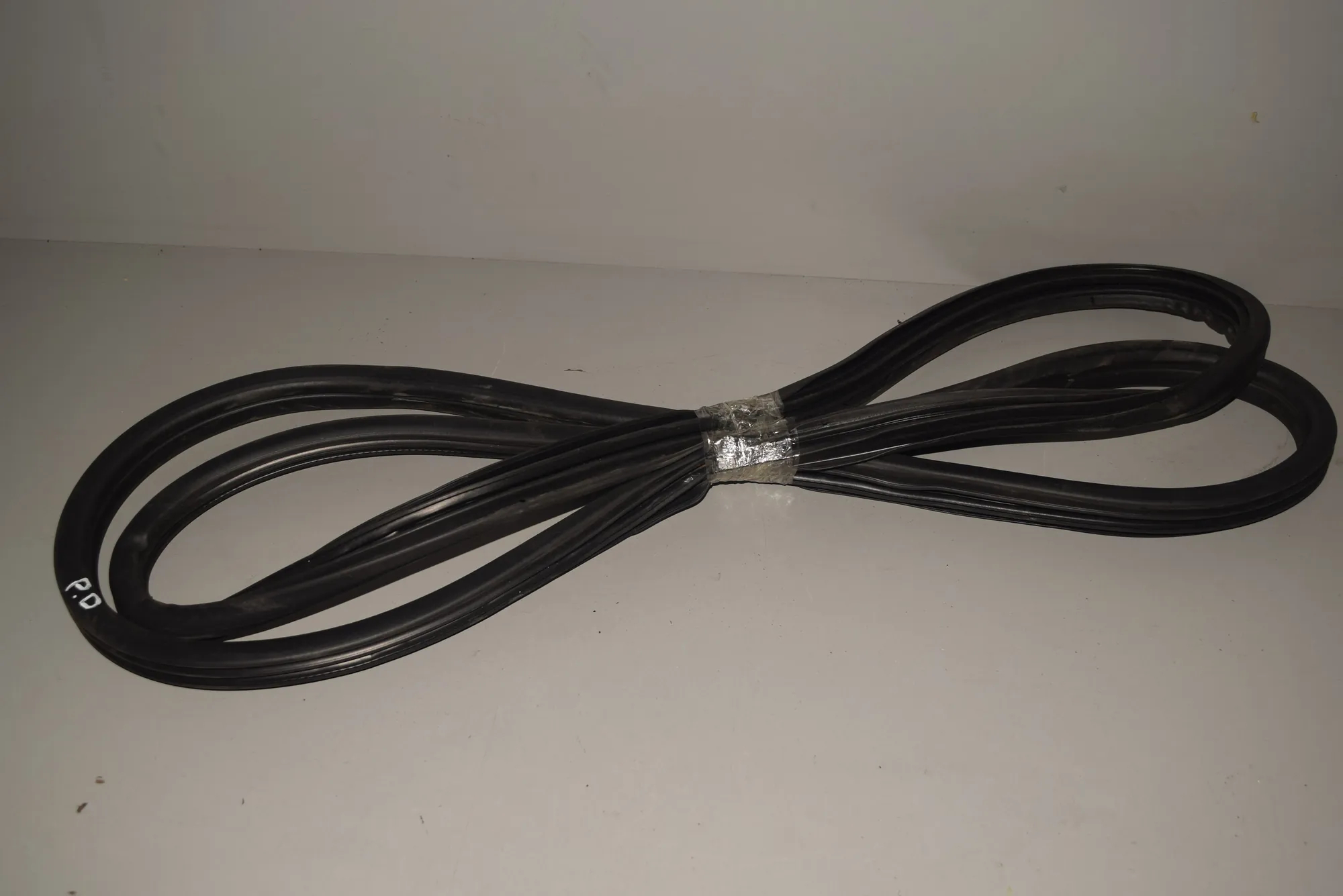 Front Right Door Seal Rubber · BMW X6 (E71, E72) BMW X6 (E71, E72) 2009