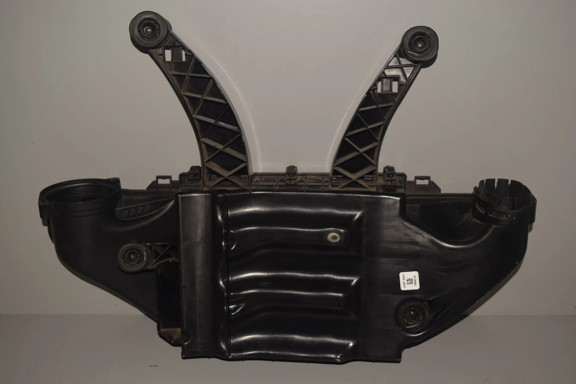 Air Filter Box – OEM 7798340 · BMW X6 (E71, E72) BMW X6 (E71, E72) 2009
