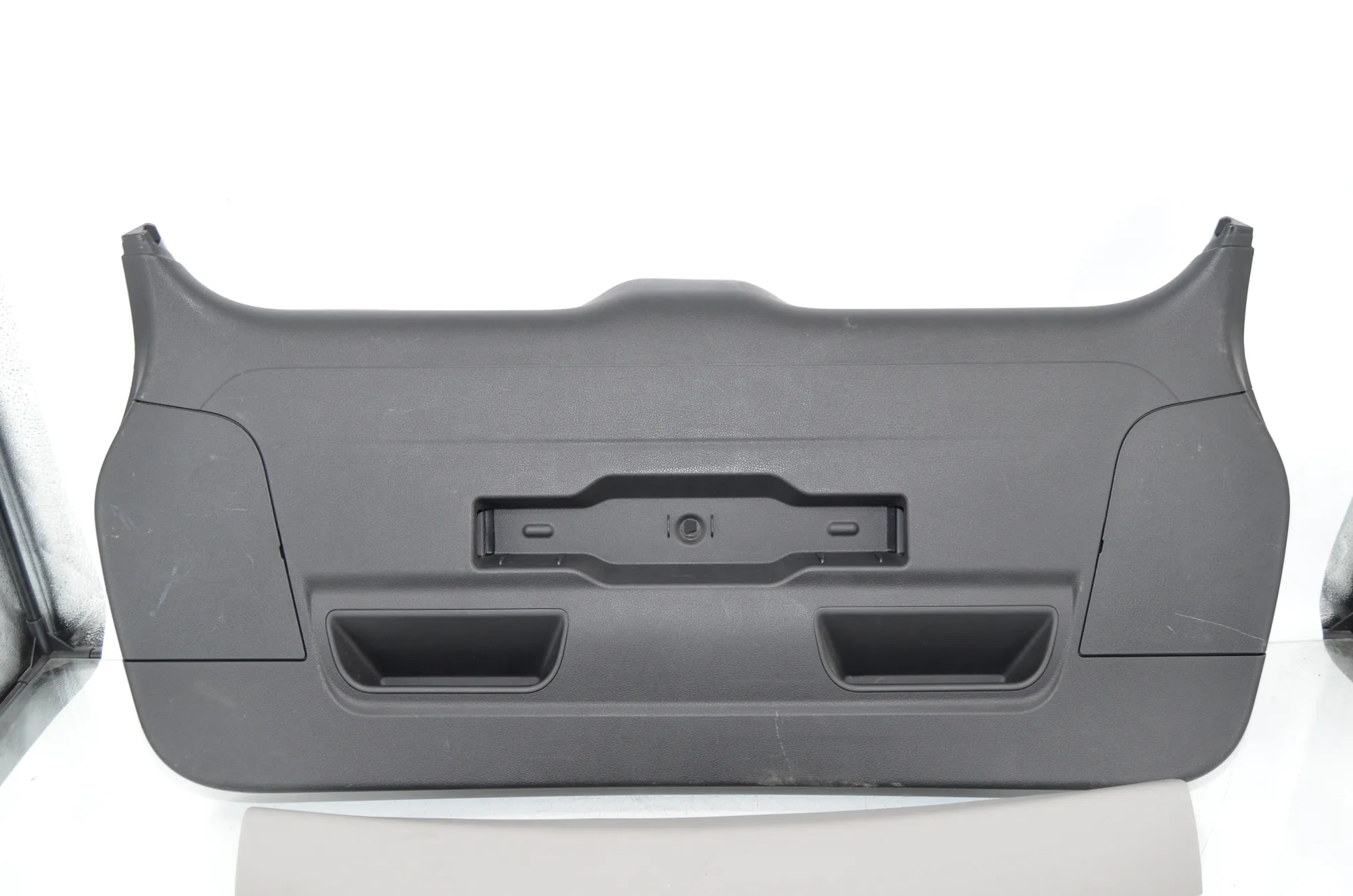 Tailgate Bootlid Cover Trim – OEM 7318941 · BMW 2 Gran Tourer (F46) 216 i 2018 – 3