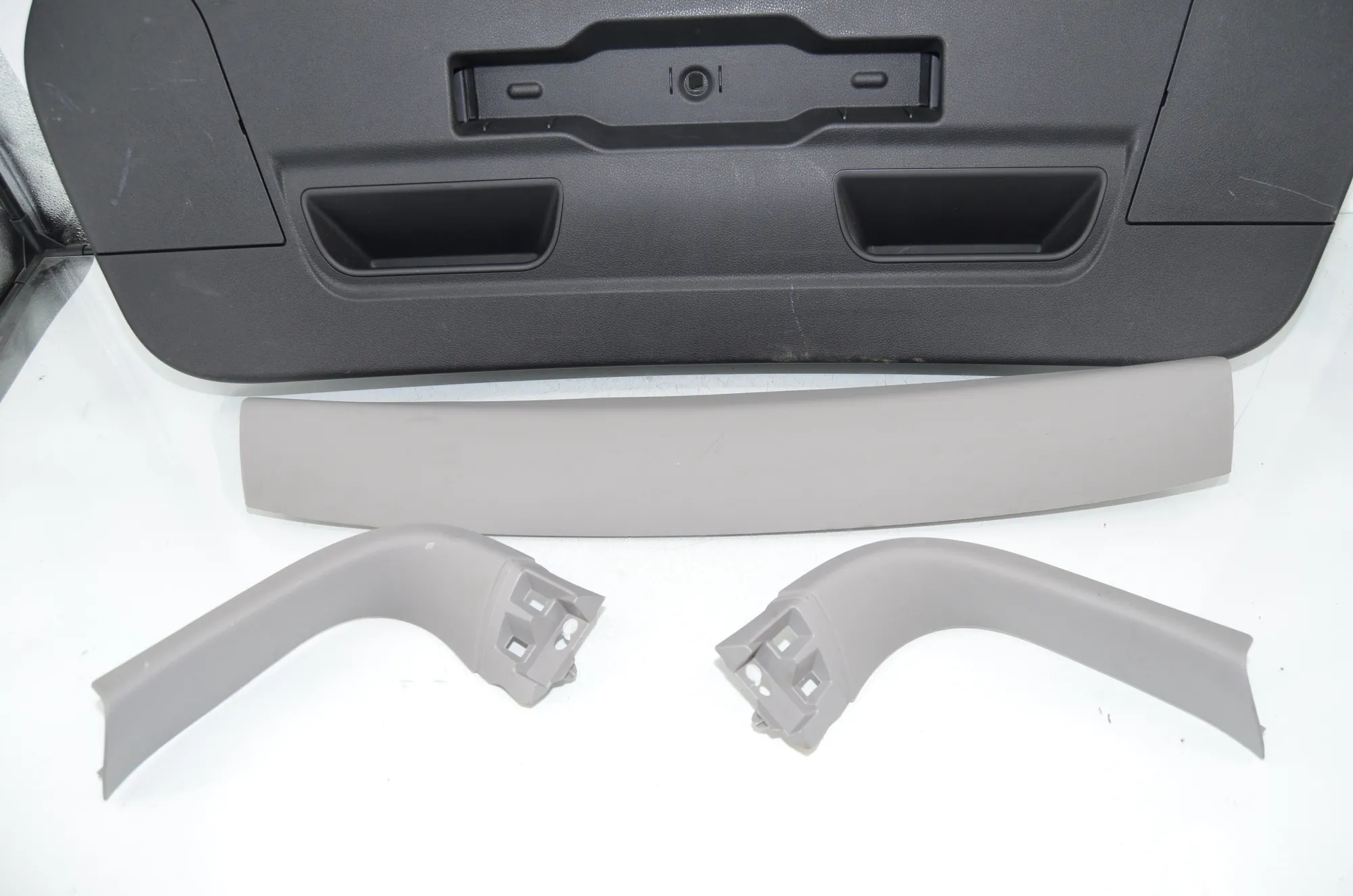 Tailgate Bootlid Cover Trim – OEM 7318941 · BMW 2 Gran Tourer (F46) 216 i 2018 – 2