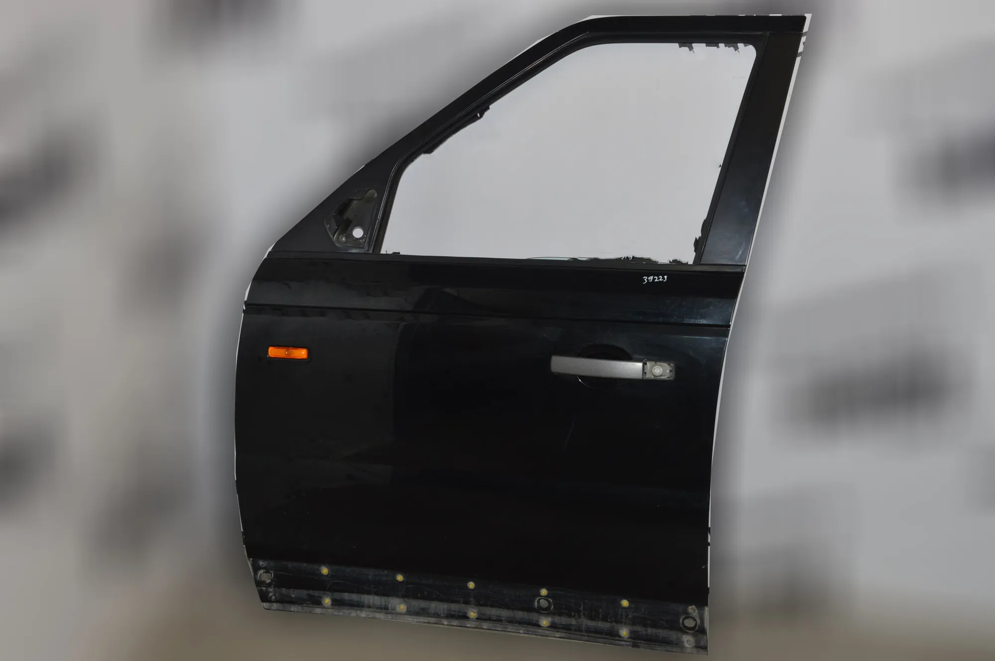 Front Left Door · LAND ROVER RANGE ROVER SPORT (L320) 2.7 D 4x4 2006