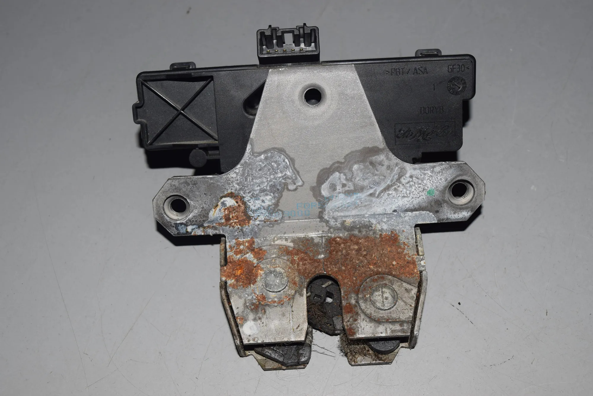 Tailgate Boot Lock · LAND ROVER RANGE ROVER SPORT (L320) 2.7 D 4x4 2006 – 3
